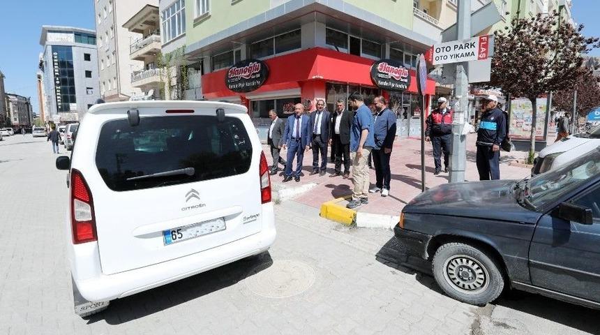 Van’daki Park Ve Minibüs Duraklarına Sıkı Denetim