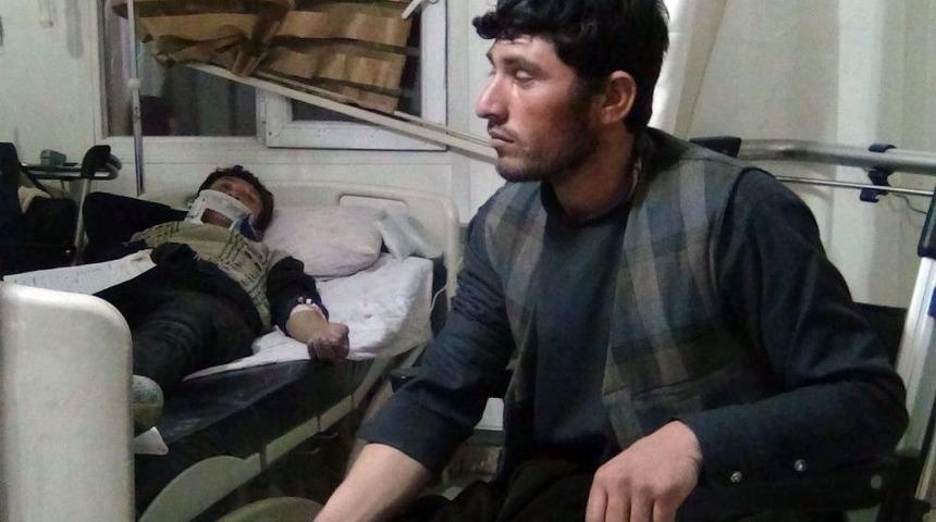 Ka&ccedil;akları Taşıyan Minib&uuml;s İle Otomobil &Ccedil;arpıştı: 33 Yaralı