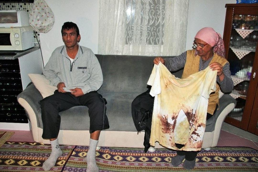 Engelli Gencin G&ouml;zlerini Bağlayıp İşkence Ettiler