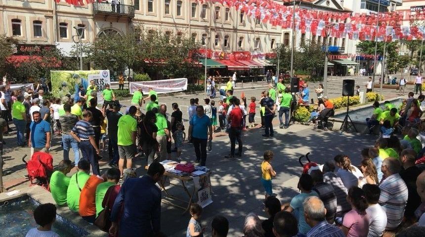 Babalar İle &Ccedil;ocukları Yarıştı