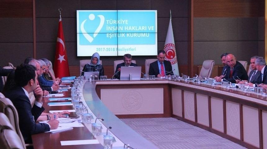 İnsan Hakları İnceleme Komisyonu Başkanı &Ouml;mer Serdar: