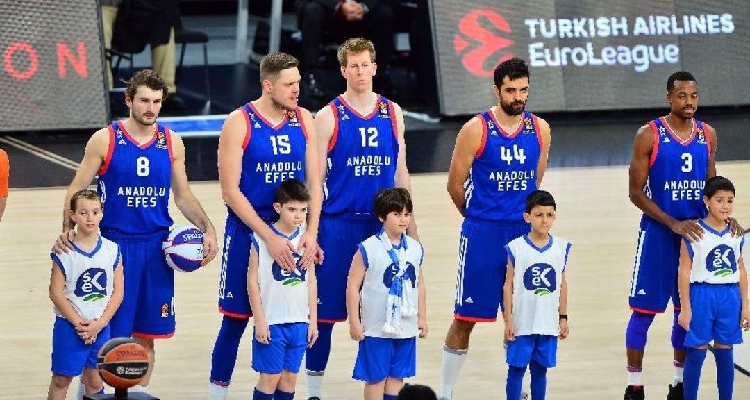 Thy Euroleague: Anadolu Efes: 58 - Olympiakos: 61