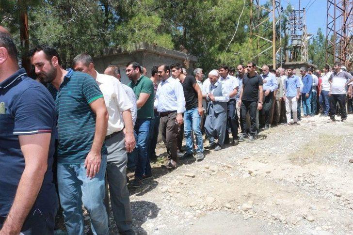 Hastanenin 5. Katından Düşen İşçi Defnedildi G3