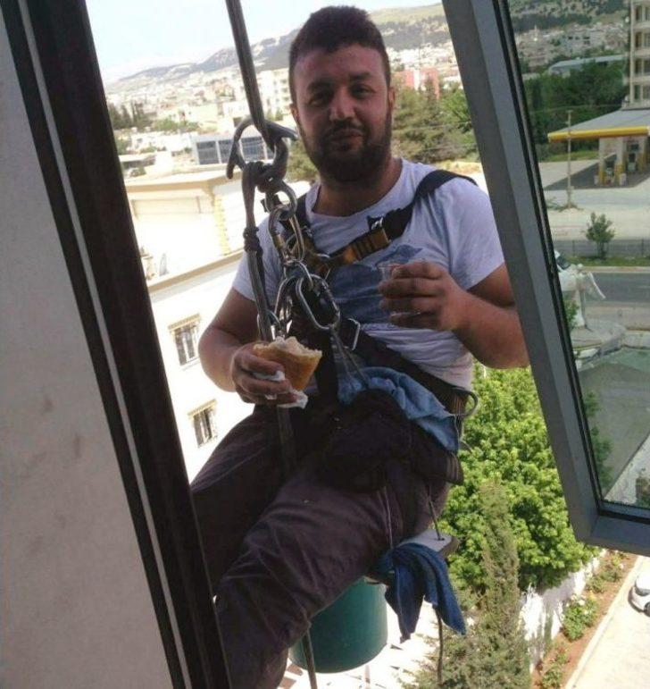 Hastanenin 5. Katından Düşen İşçi Defnedildi G4