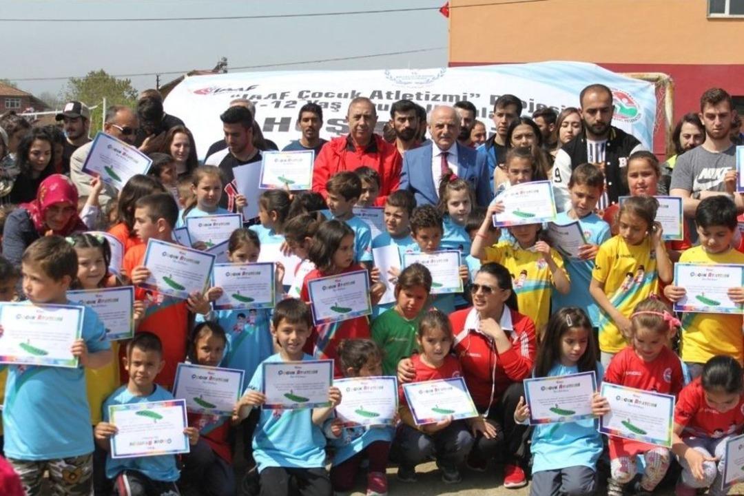 Bartın Iaaf &Ccedil;ocuk Atletizm Projesiyle Tanıştı