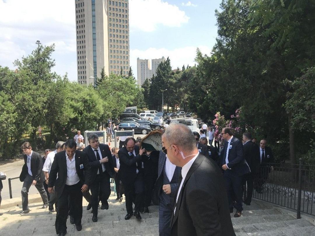 Erdoğan Demir&ouml;ren Son Yolculuğuna Uğurlandı