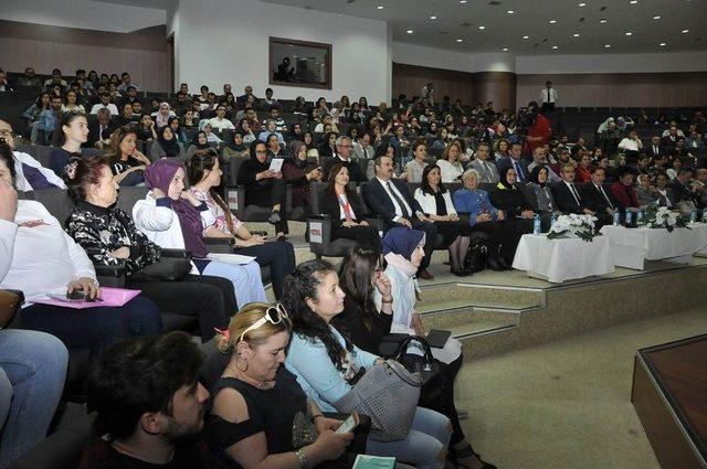 Sel&ccedil;uk&rsquo;ta &ldquo;insan Hakları Ve Ombudsmanlık&rdquo; Konferansı Yapıldı 2