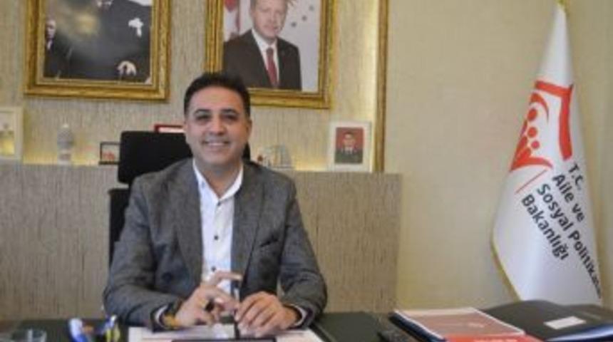 Efet&uuml;rk G&ouml;revine D&ouml;nd&uuml;