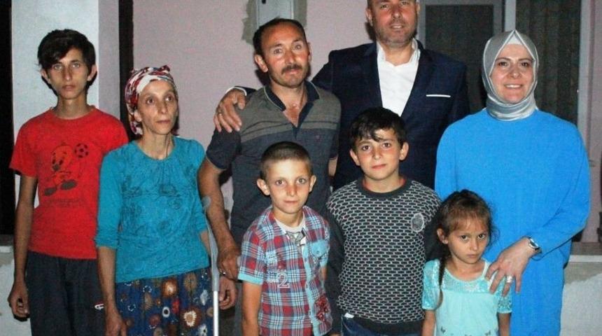 Başkan Togar, &Ccedil;at Kapı İftarlarını S&uuml;rd&uuml;r&uuml;yor