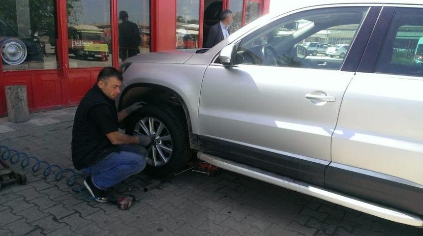 Lastik&ccedil;ilerde Yaz Yoğunluğu Yaşanıyor