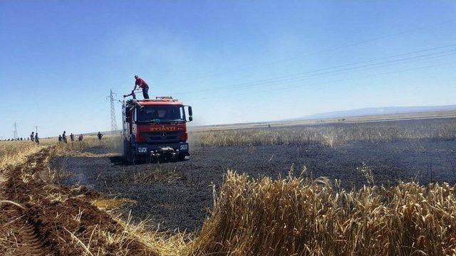 Maçı Kaçırma Pahasına Yangına Müdahale Ettiler