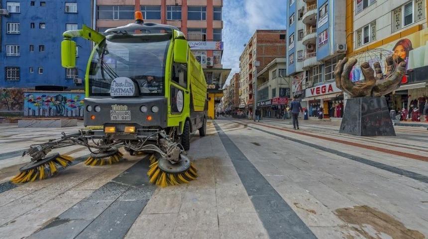 Batman&rsquo;da Bir Ayda 11 Bin Ton &Ccedil;&ouml;p Toplandı