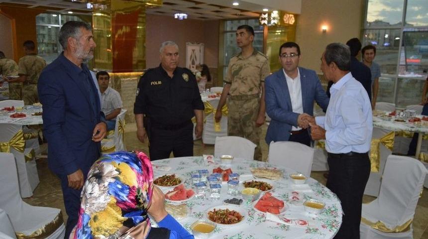 Gazi Ve Şehit Aileleri İftarda Buluştu