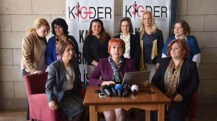 İş Kadınları Konser Vererek Mikrofinansa Destek Olacak