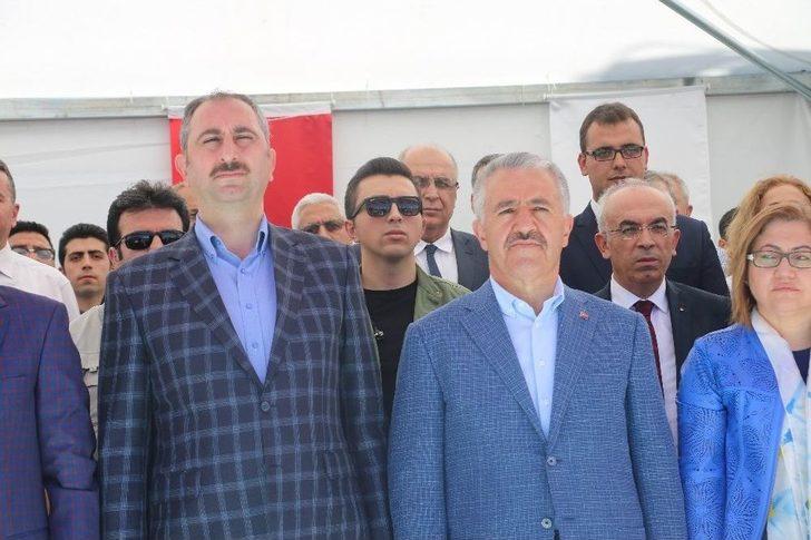 Gaziantep Havalimanı Yeni Terminal Binasının Temeli Törenle Atıldı G4