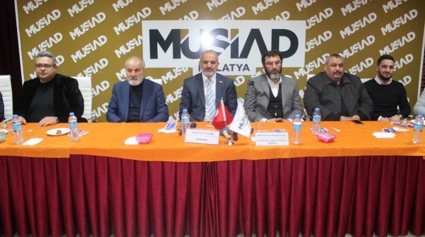 M&uuml;siad Dost Meclisi&rsquo;nin Konuğu İlahiyat&ccedil;ı Mustafa Koruyucu Oldu