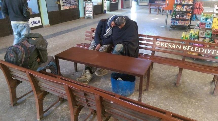 Şehirlerarası Terminal M&uuml;ltecilerin Barınma Merkezi Oldu