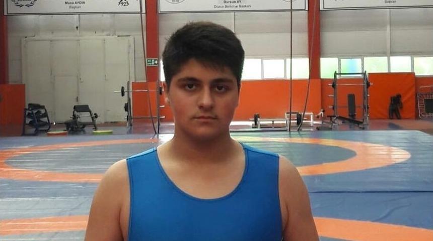 D&uuml;zceli G&uuml;reş&ccedil;iler T&uuml;rkiye Şampiyonasına Katılmaya Hak Kazandılar