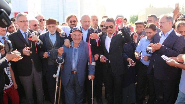 Nusret’ten Memleketine 4 Buçuk Milyonluk Külliye