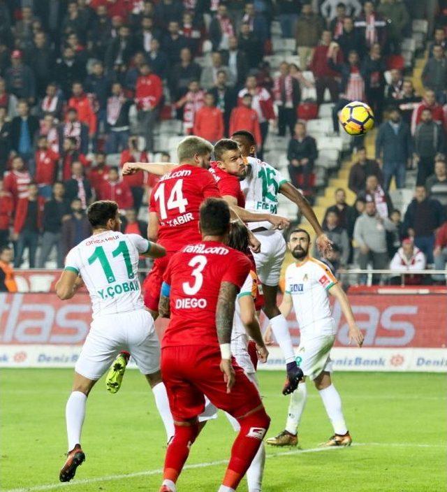 Antalyaspor, 5 Hafta Aradan Sonra Kazanmayı Hatırladı