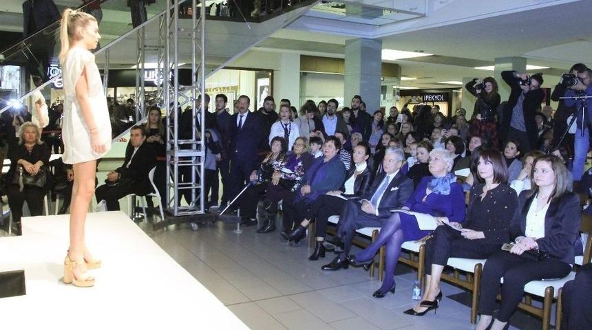 Podyumda ‘yeni Romantizm’ Rüzgarı