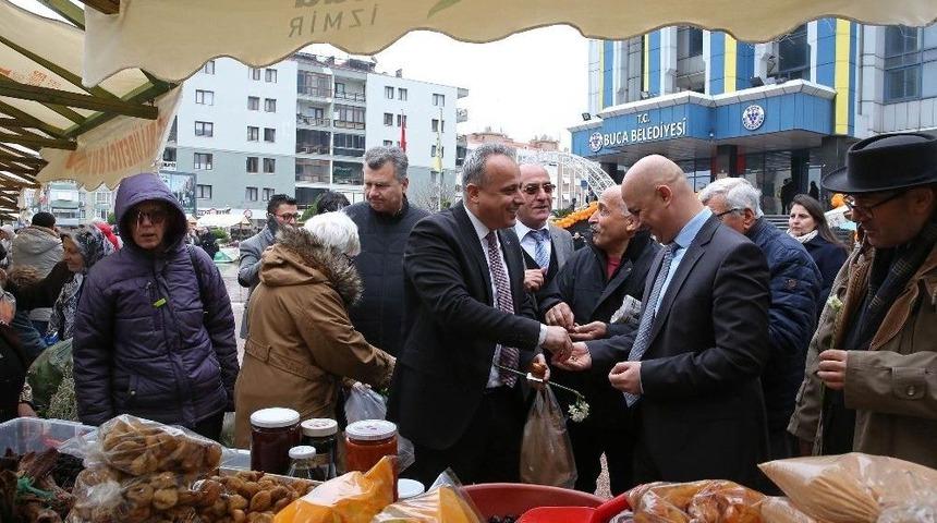 &Uuml;reticiler Organik &Uuml;r&uuml;nleriyle Buca&rsquo;da Buluştu