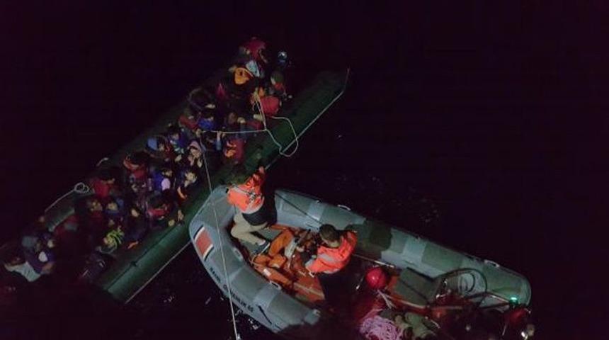 U&ccedil;ağın Tespit Ettiği Afgan Ka&ccedil;aklar Botla Yakalandı