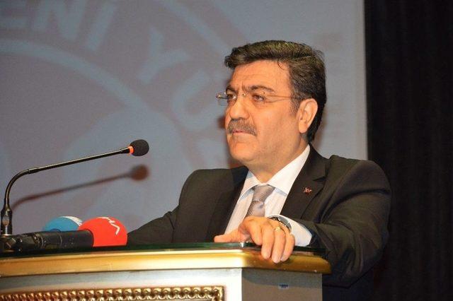 Prof. Dr. Hacısalihoğlu: 