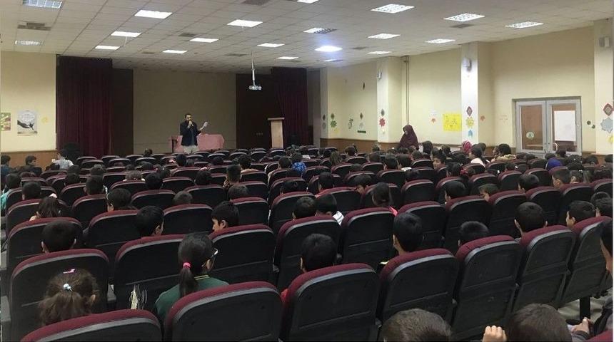 Gen&ccedil; Yazar, Miniklere İlham Kaynağı Oldu