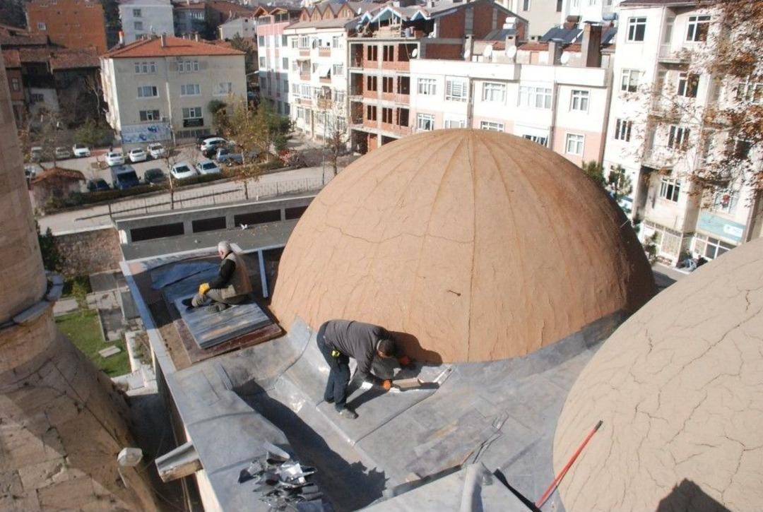 Osmanlı Eseri 445 Yıllık Camide Restorasyon &Ccedil;alışması Başlatıldı