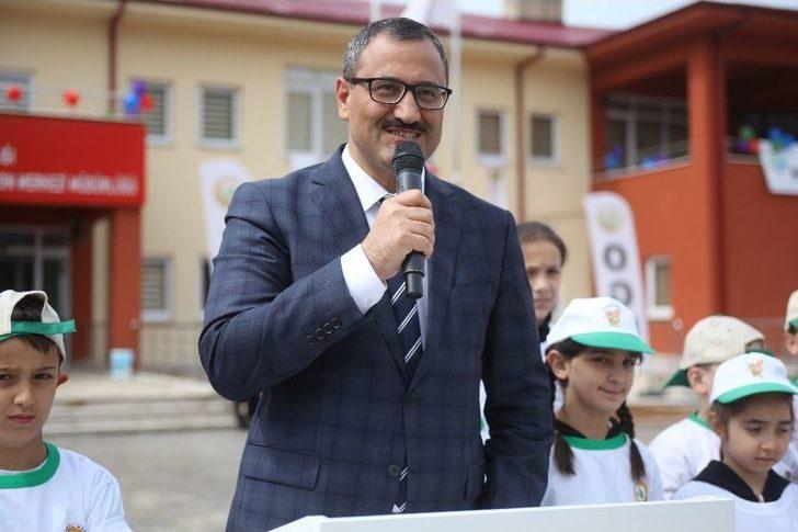 Sevgi Evleri Sakinleri İle Huzurevi Sakinleri Fidan Dikti G1