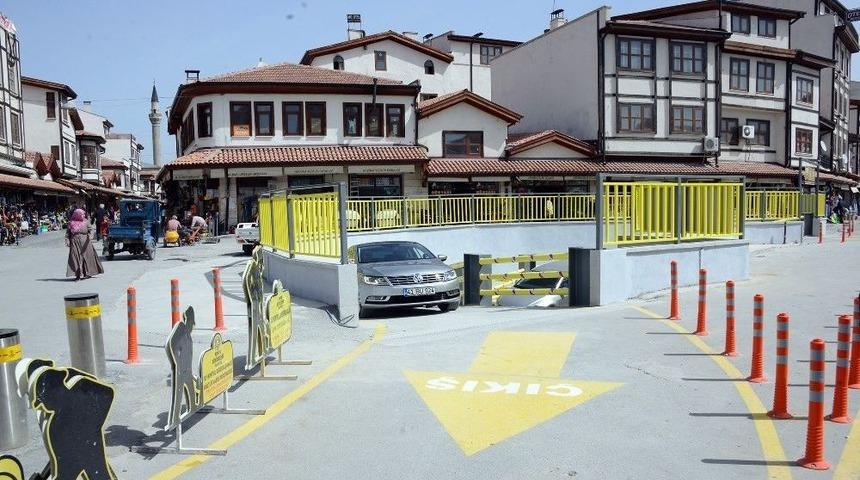 Konya&rsquo;da Bedesten B&ouml;lgesi Tarihi Yeraltı Katlı Otopark İle Nefes Aldı
