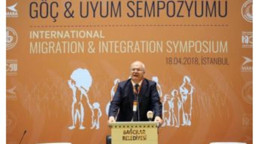 Alman Belediye Başkanından T&uuml;rkiye&rsquo;ye &Ouml;vg&uuml;