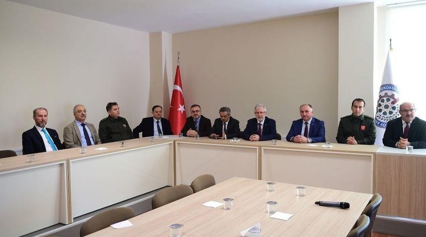 Orhangazi Myo&rsquo;da &lsquo;kariyer G&uuml;nleri&rsquo; Başladı