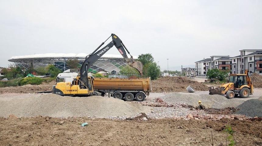 Kanalizasyon Ve Yağmursuyu Altyapısı İnşası Devam Ediyor