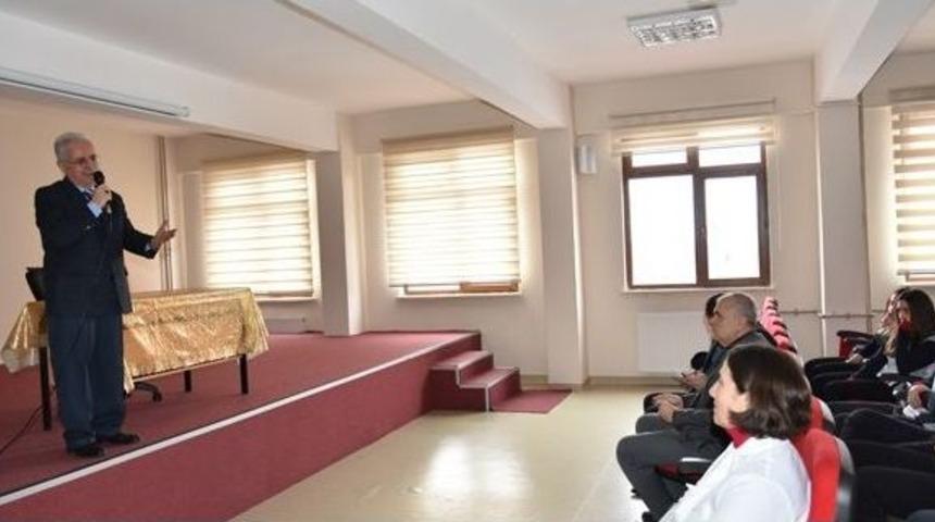 Et&uuml; Rekt&ouml;r&uuml; Prof. Dr. Muammer Yaylalı Lise &Ouml;ğrencileriyle Buluştu