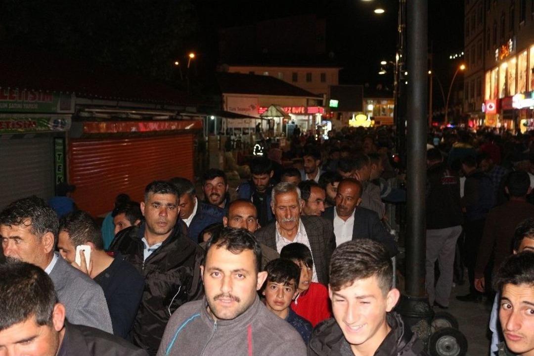 Ağrı&rsquo;da Binlerce Kişi Sakal-ı Şerif&rsquo;i Ziyaret Etti