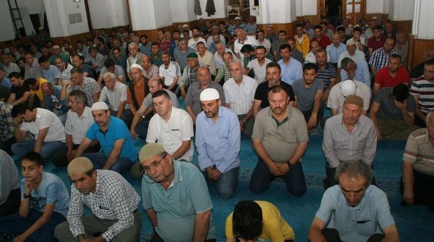 Kadir Gecesi Devrek&rsquo;te Coşkuyla Kutlandı