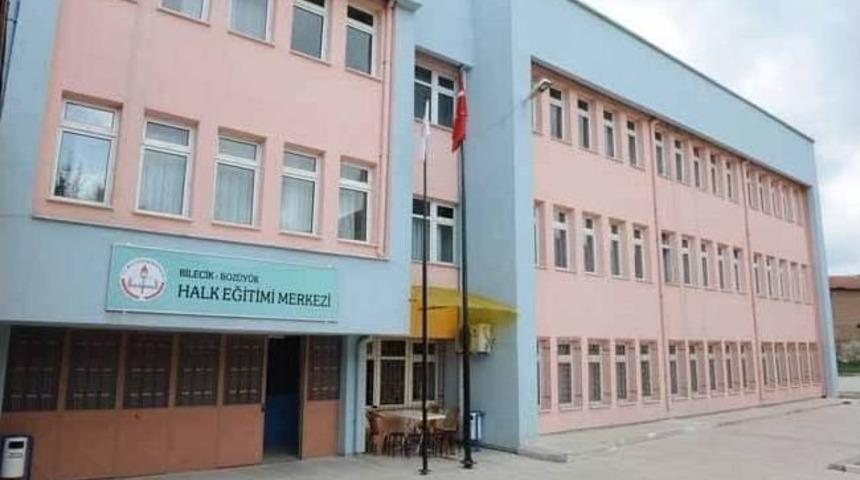 Boz&uuml;y&uuml;k Hem Zirveye Koşuyor