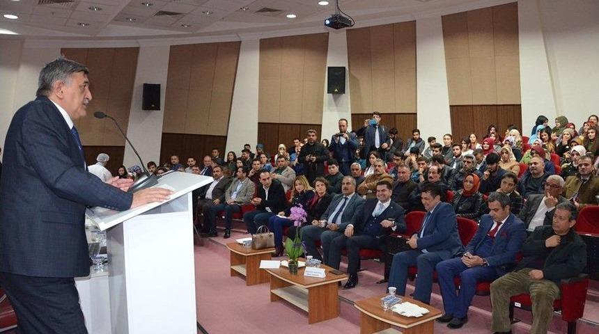 Viranşehir&rsquo;de Akılcı Antibiyotik Kullanımı Konferansı Ger&ccedil;ekleştirildi