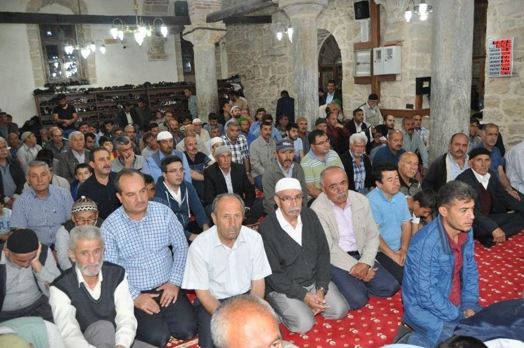 Kadir Gecesinde Eshab-ı Kehf&rsquo;e Ziyaret&ccedil;i Akını