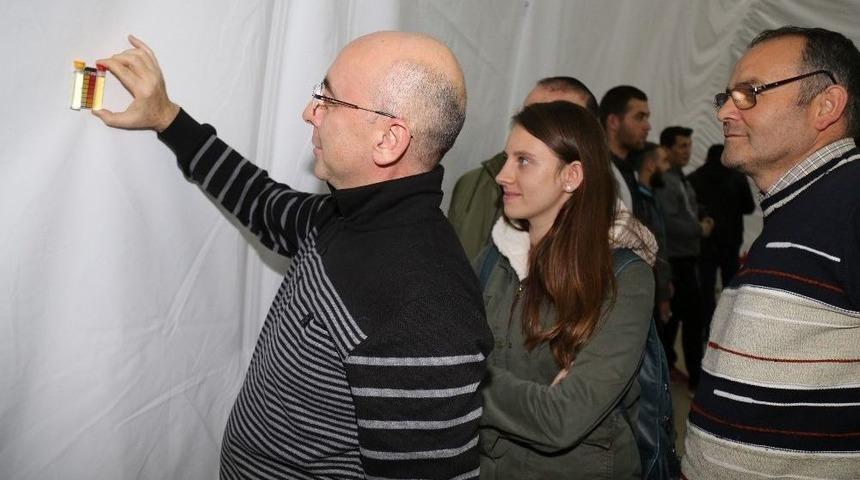 Havuz Suyu Operat&ouml;rleri Ko-mek&rsquo;te Yetişiyor