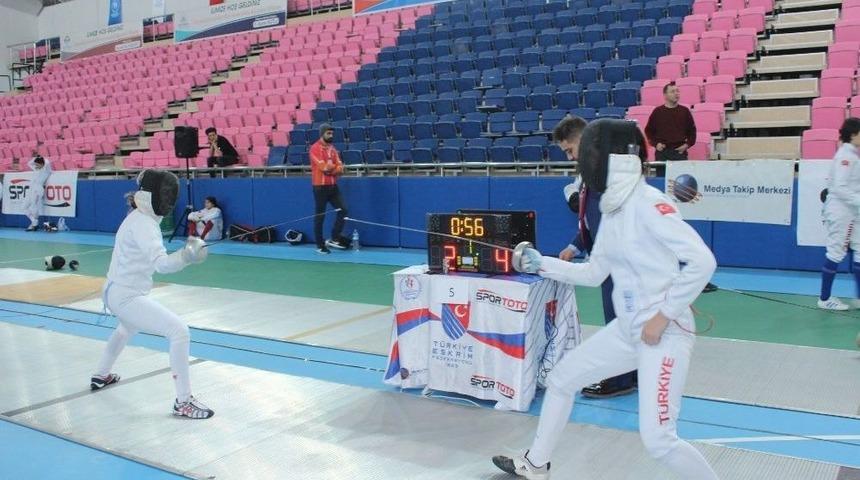 T&uuml;rkiye Eskrim Şampiyonası Başladı