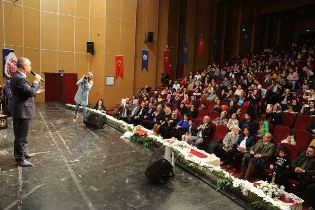 &Ccedil;ocuklardan Mest Eden Konser 1