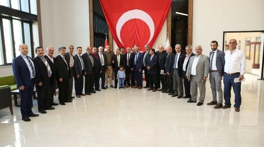 Melikgazi&rsquo;de Muhtarlar Hizmet İ&ccedil;in Toplandı