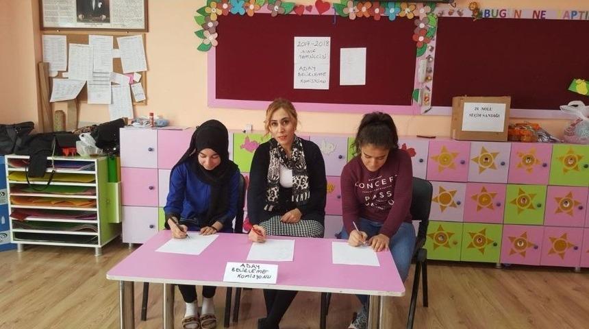 Anasınıfı &Ouml;ğrencilerine Demokrasi Bilinci Aşılandı