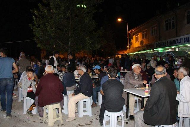 Seydişehir’de Kadir Gecesi Coşkusu