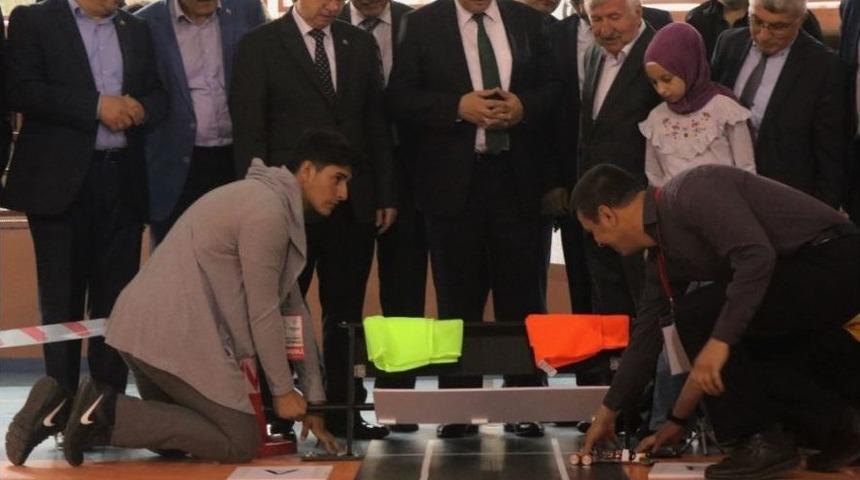 Bursa&rsquo;da Robotlar Yarıştı