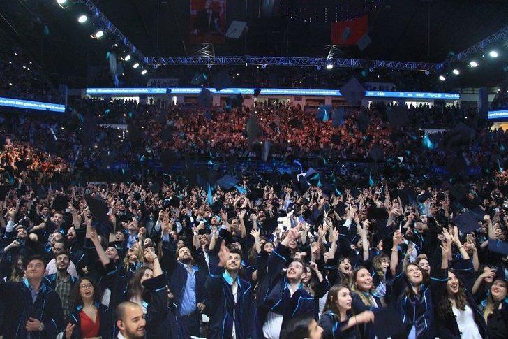 Bau 18. Dönem Mezunlarını Uğurladı G4