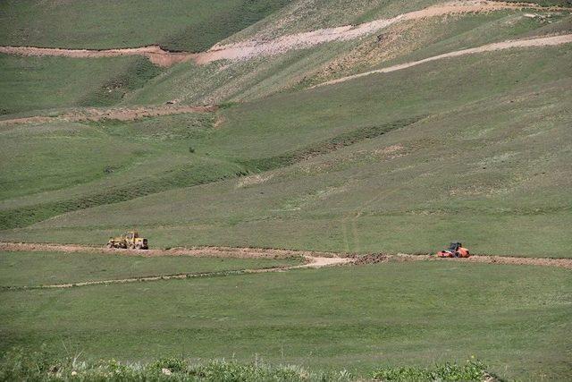 Başkale’de Yol Yapım Çalışması